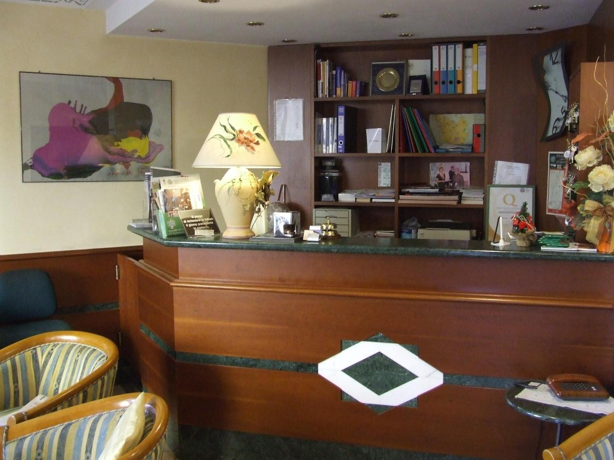 Albergo Il Cochino Montale  Екстер'єр фото