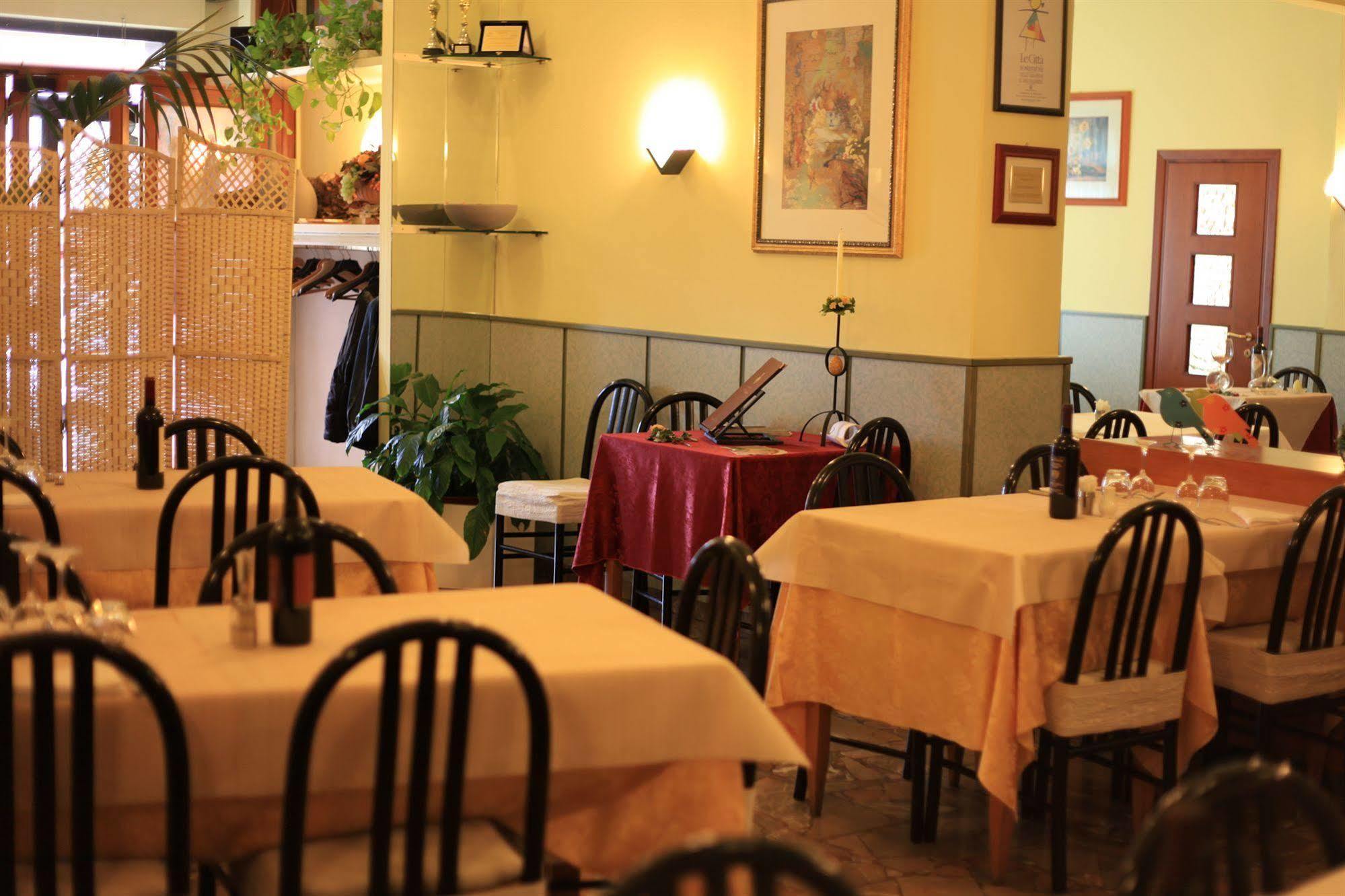 Albergo Il Cochino Montale  Екстер'єр фото